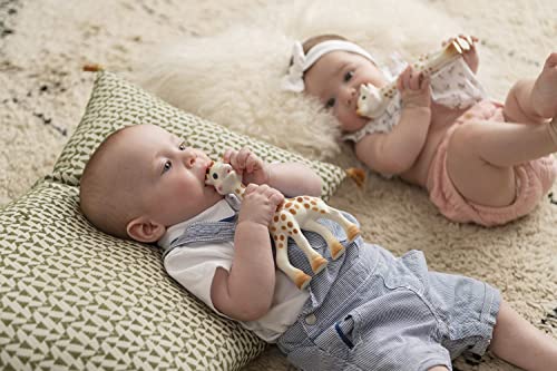 Sophie la girafe | Handcrafted for 60 Years in France | Natural Rubber | Designed for Teething Babies | Awaken All 5 Senses | Easy to Clean | Pack of 1