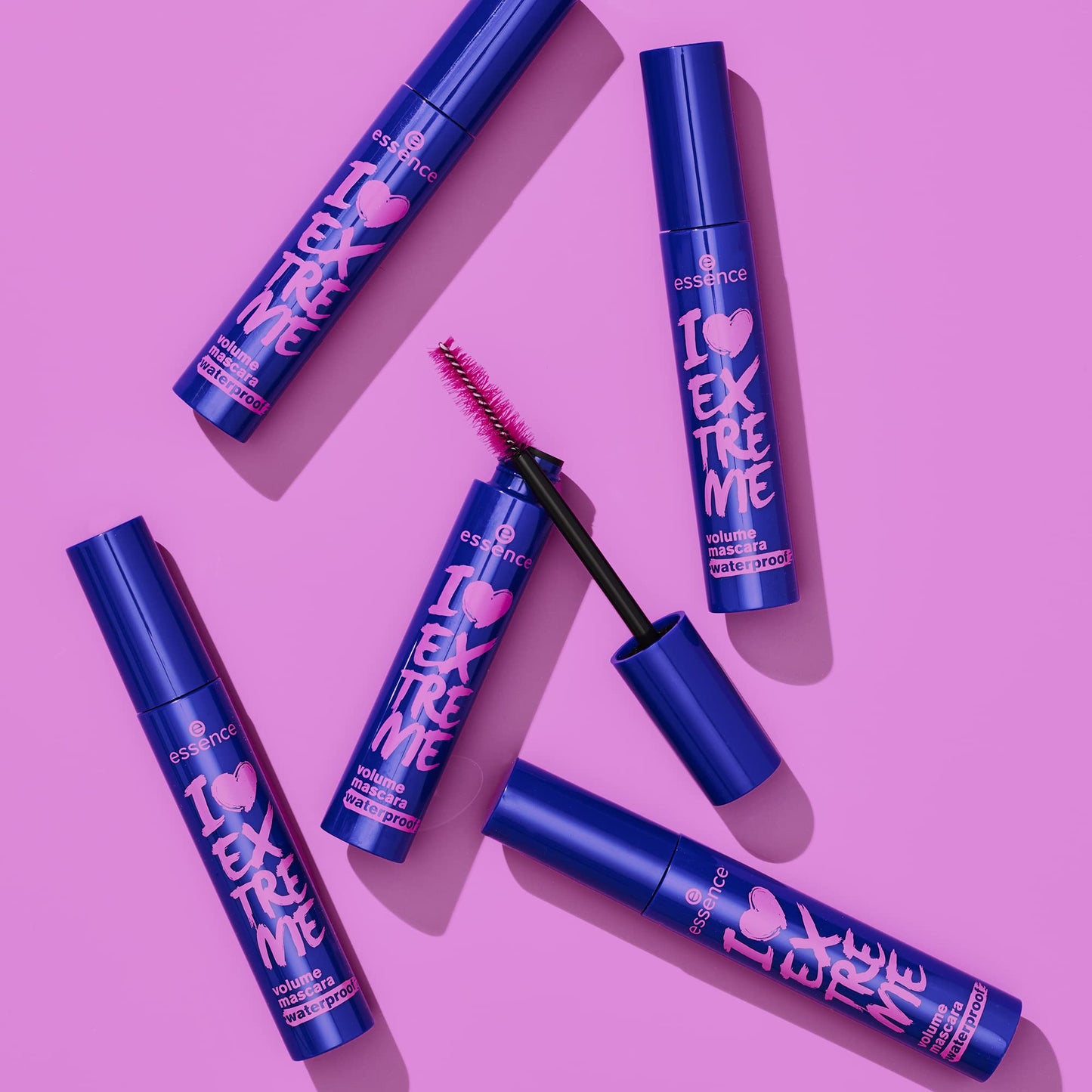 essence | I Love Extreme Volume Mascara Waterproof | Paraben Free | Cruelty Free | Black (Pack of 1, Waterproof)