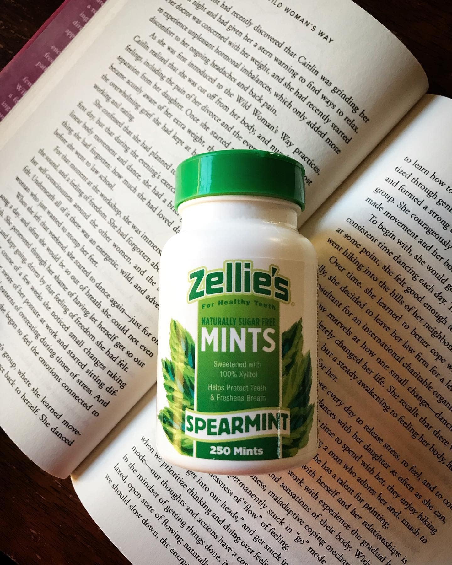 Zellie's | 100% Xylitol Sugar Free Cool Mint Breath Mints | Non-GMO, Low-Calorie, Gluten Free, Vegan & Kosher Mints