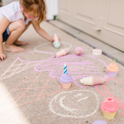 Melissa & Doug Ice Cream & Cake Chalk Set - Arts And Crafts For Kids, Sidewalk Chalk For Kids Ages 3+