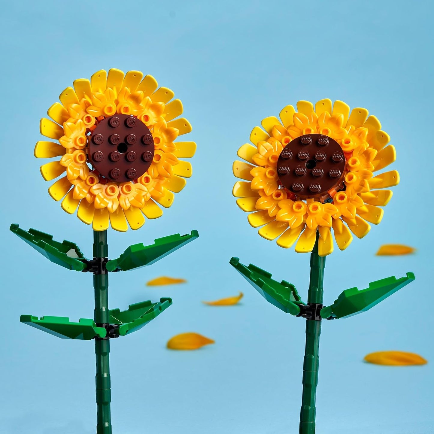 LEGO Sunflowers - Building Toy for Kids, Girls & Boys Ages 8+ - Artificial Sunflowers for Home Decor & Display - Stocking Stuffer and Gift Idea for Christmas - 40524