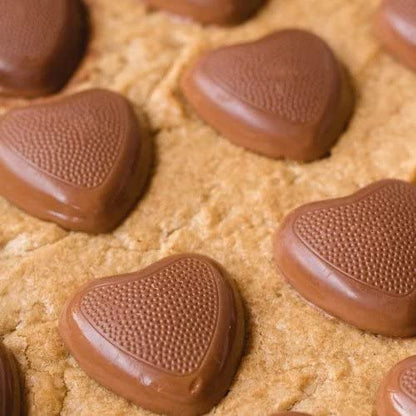 REESESValentines Day Milk Chocolate Peanut Butter Hearts 2LB Gold and Red Foils Individually Wrapped Bulk (2 Pounds)