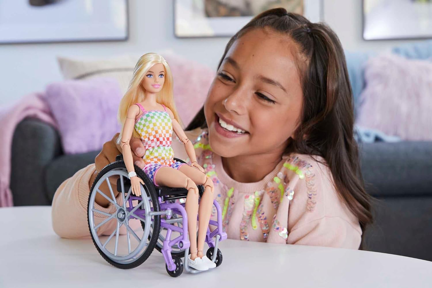 Barbie Doll with Wheelchair and Ramp, Kids Toys, Blonde, Barbie Fashionistas, Rainbow Romper, Clothes and Accessories